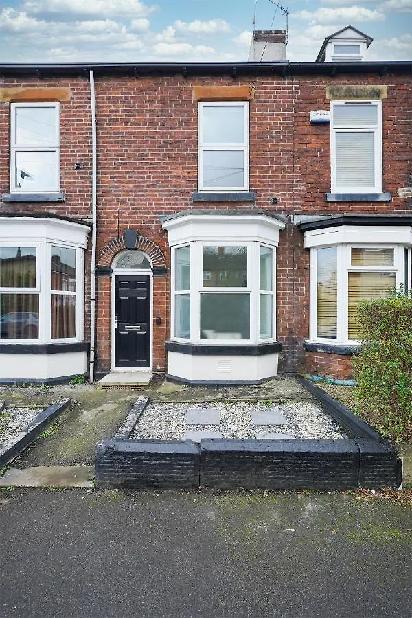 Charlotte House, Entire Private House, Close To City Centre, Wifi Sheffield Apartment