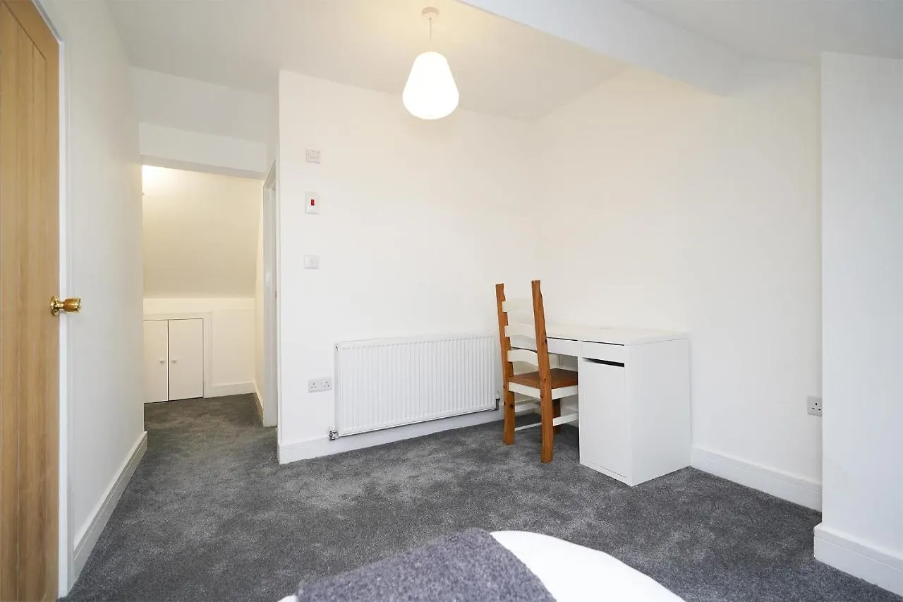 Charlotte House, Entire Private House, Close To City Centre, Wifi Sheffield United Kingdom